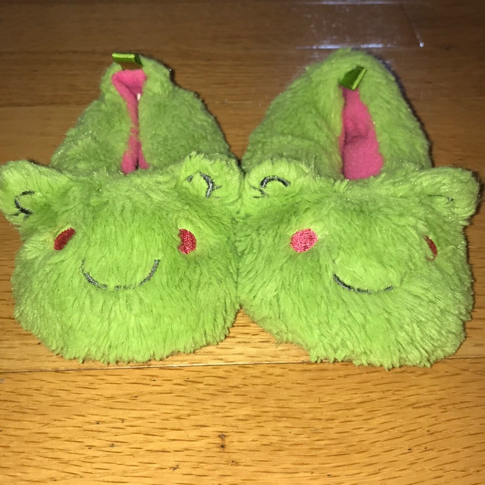 Carters Frog Girl Slippers House Shoes 5-6 5 6